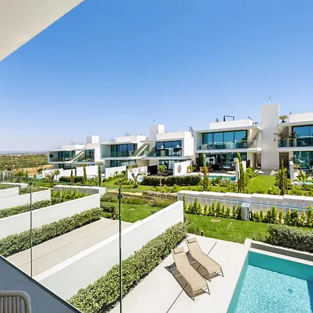 Apartment New T2 With Pool - Quinta Dourada Albufeira